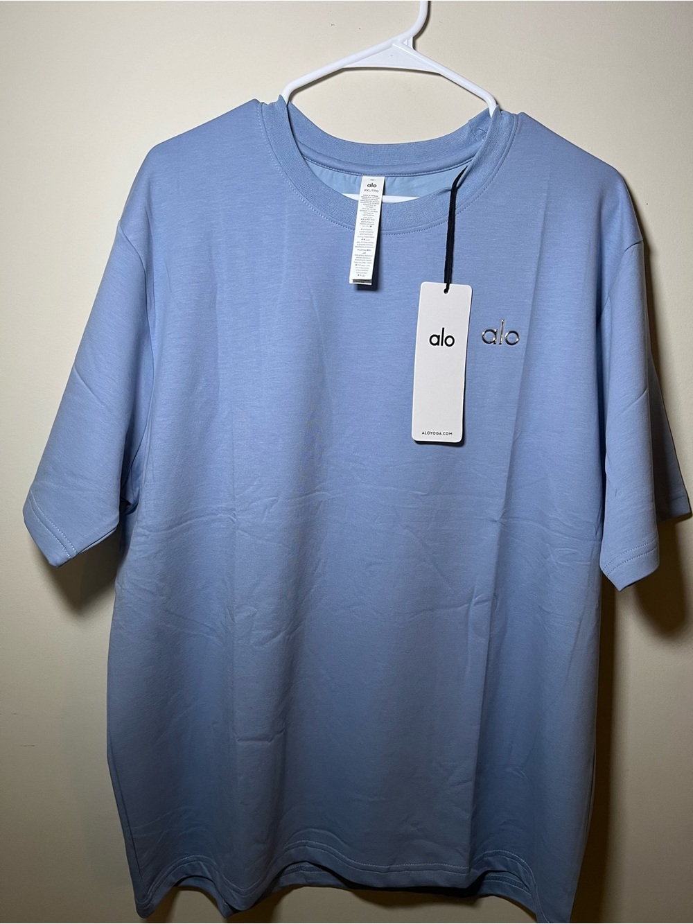 ALO Yoga Men's Short Sleeve Crew Tee - Powder Blue